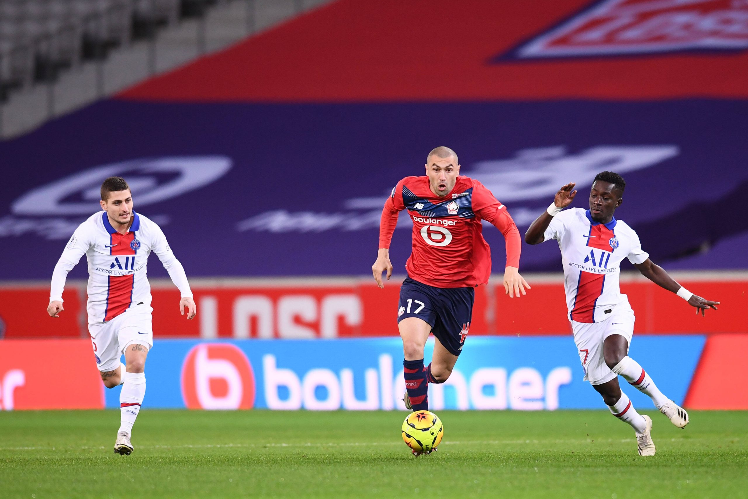 Pourquoi Burak Yilmaz ne joue pas ?