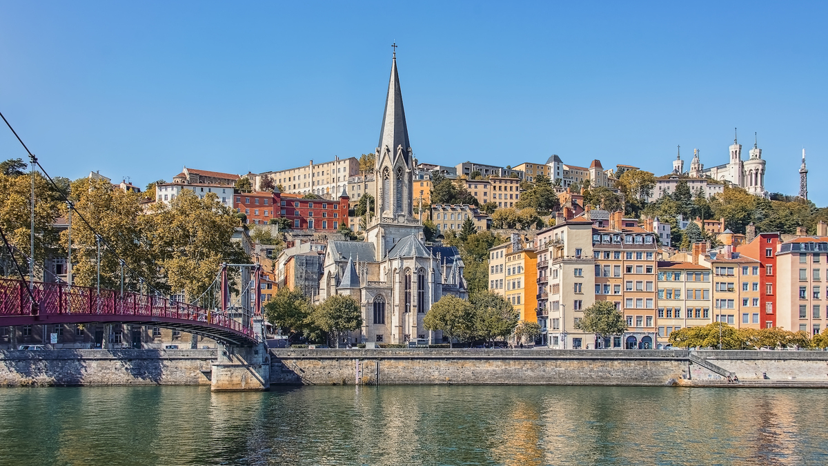 Qui est la plus grande ville entre Lyon et Marseille ?