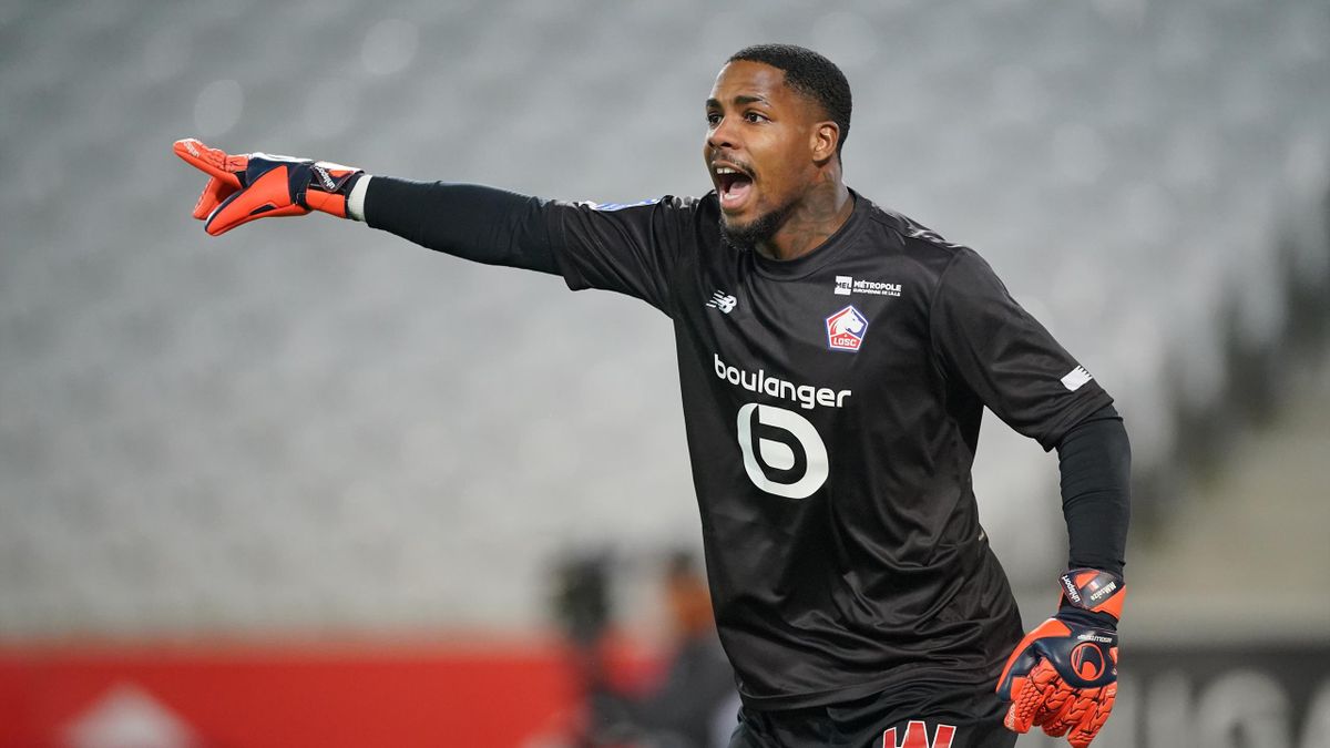 Qui est l’agent de Mike Maignan ?