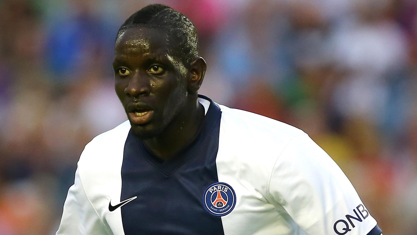 Où joue Mamadou Sakho ?