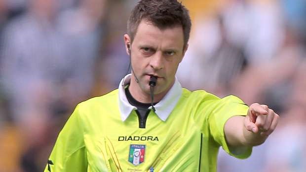 Quel est le salaire d’un arbitre de football ?