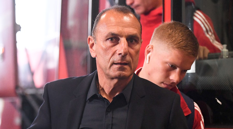 Der Zakarian défend le PSG