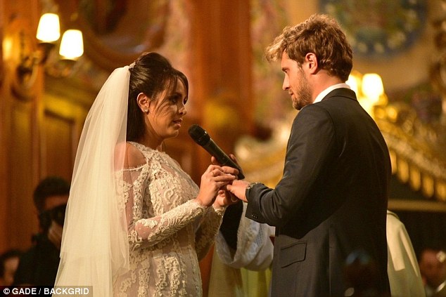 Did Neymar go to his Exs wedding?