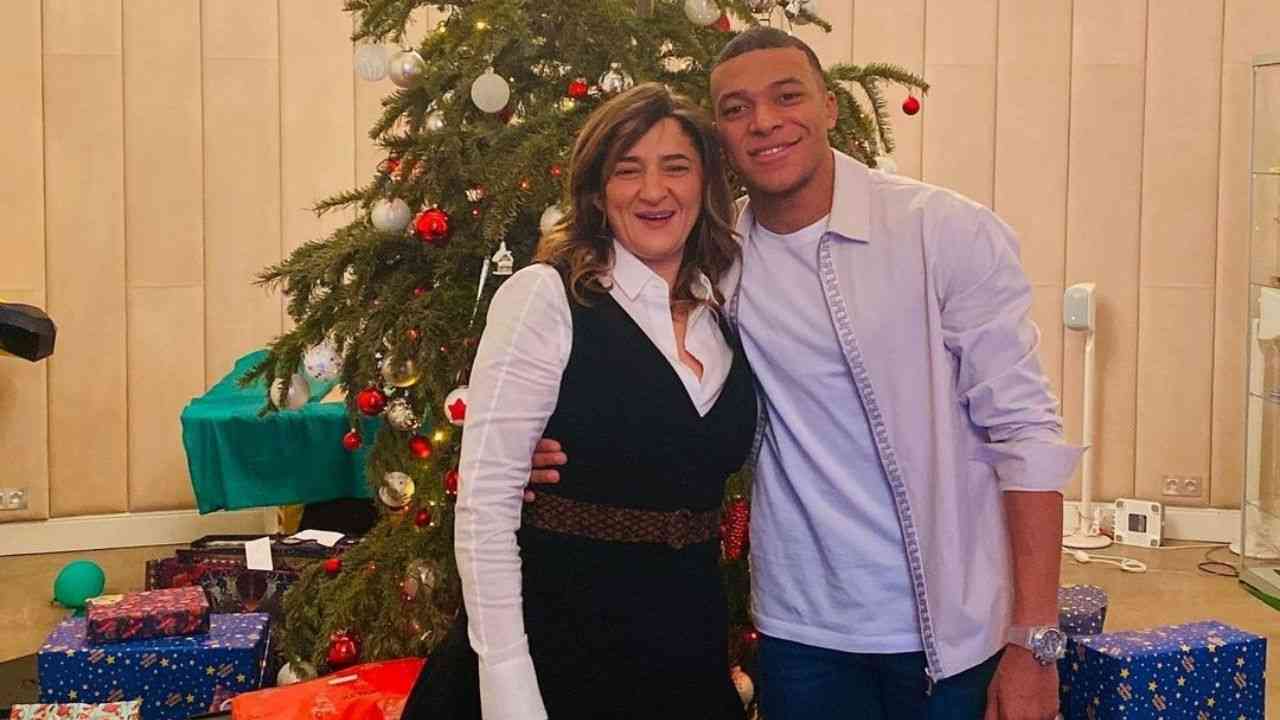 Qui est la mère de mbappe ?