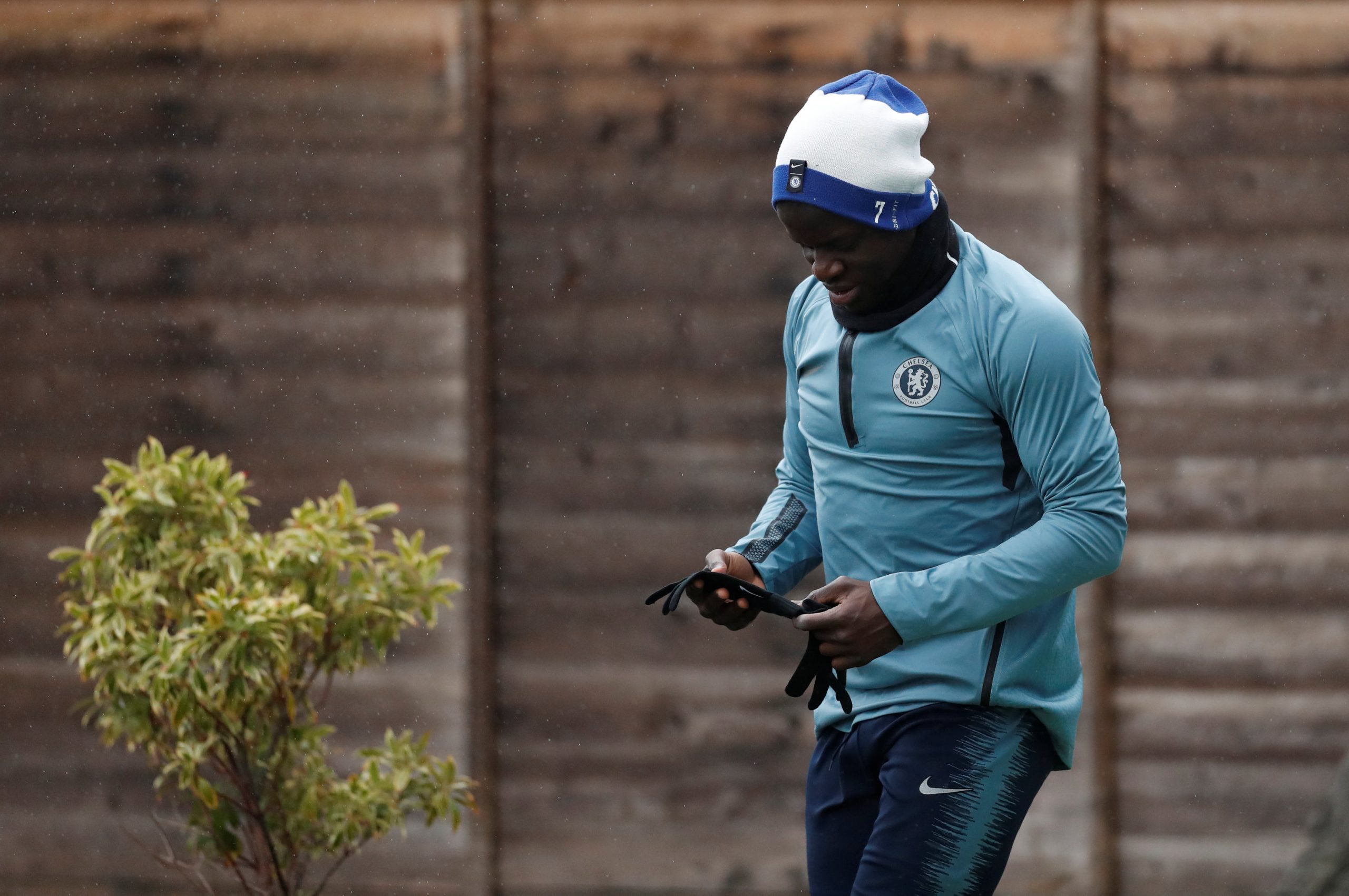 How much is Kante salary?