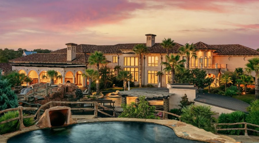 La Crazy House de Tony Parker est en vente