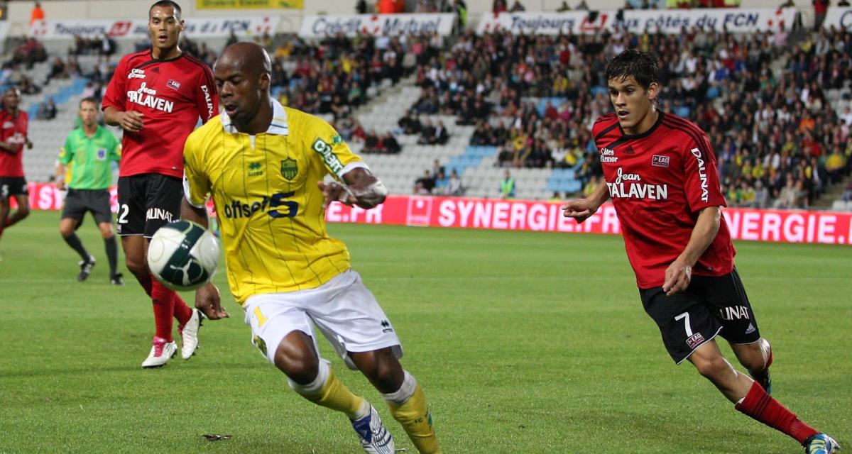 Ligue 2 : Nantes entame une nouvelle saison, Reims tourne vite