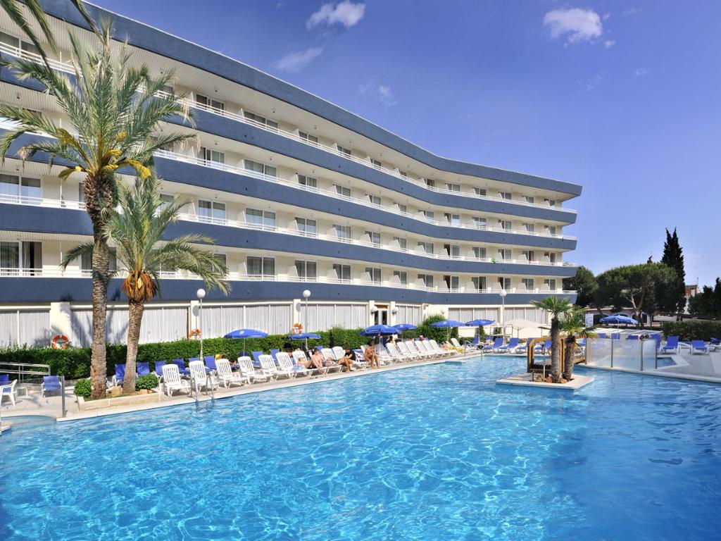 Quel aéroport Lloret de Mar ?