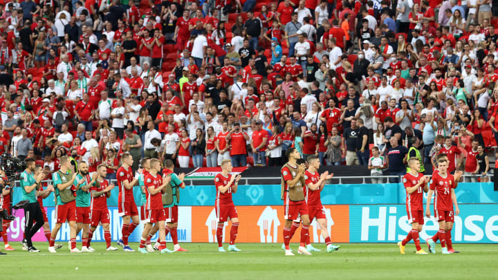 Pourquoi stade plein Hongrie France ?