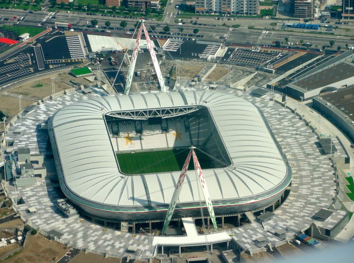 Pourquoi la Juve a changé de stade ?