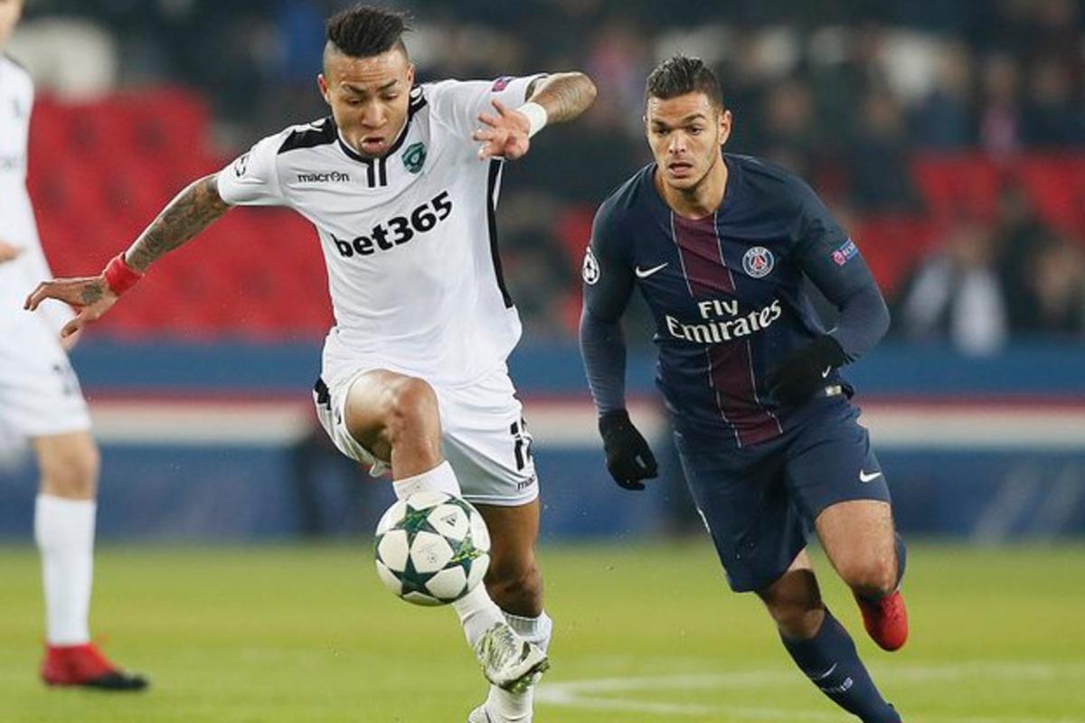 Où joue le footballeur Ben Arfa ?