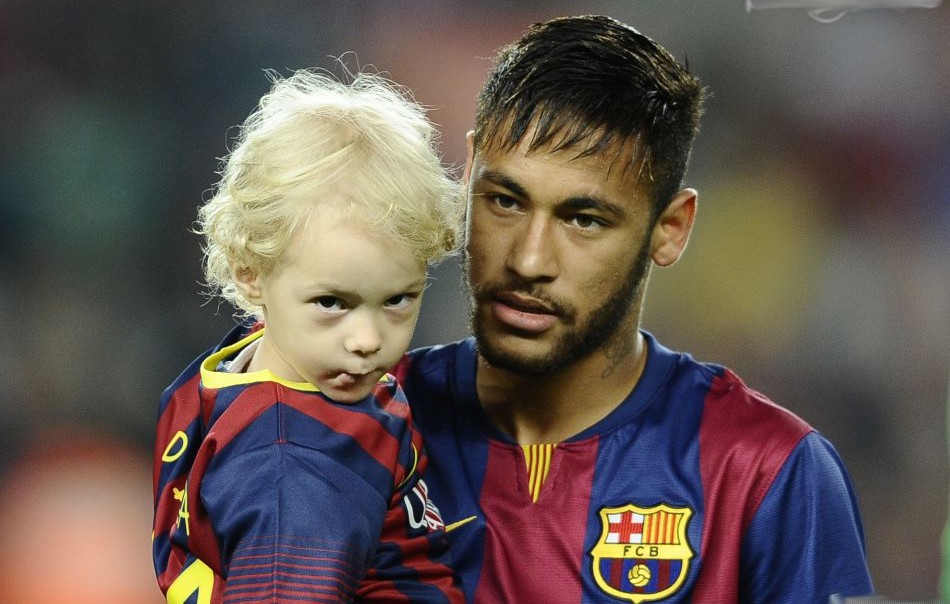 Pourquoi le fils de Neymar est blanc ?
