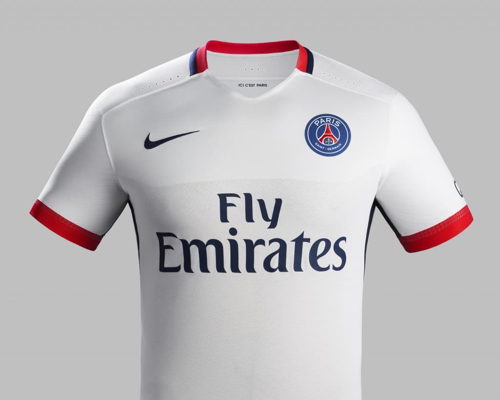 Qui fabrique les maillot du PSG ?