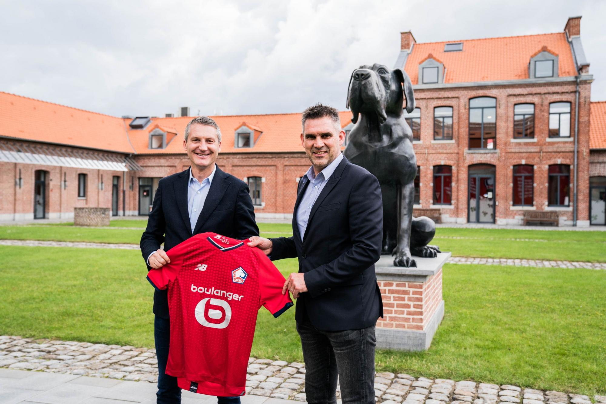 Comment s’appelle l’entraîneur du LOSC ?