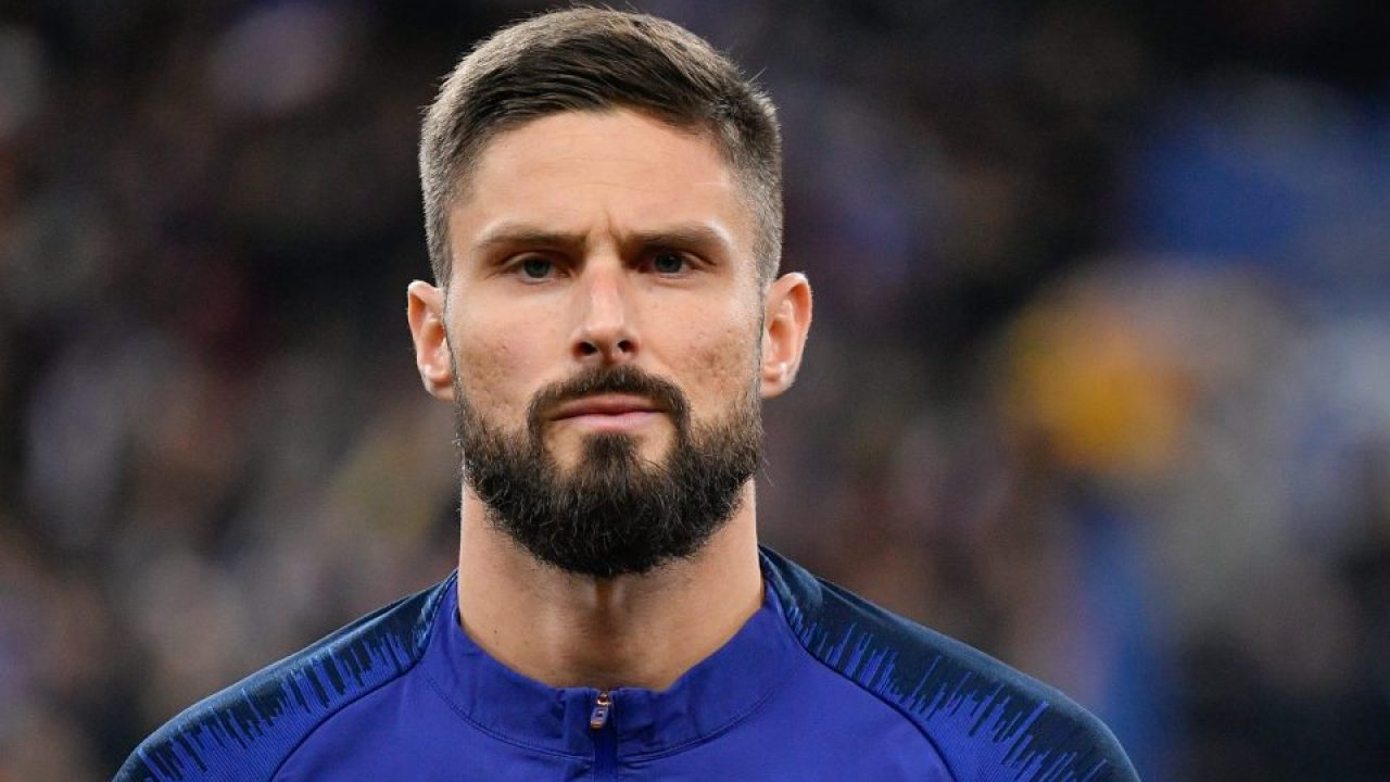 Où joue Giroud ?