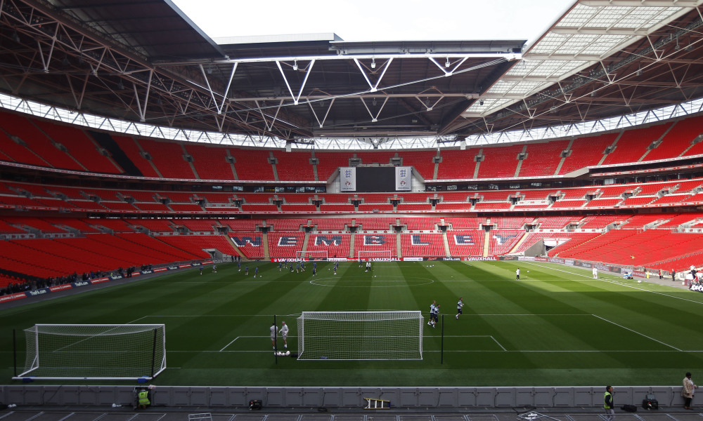 Pourquoi finale Euro à Wembley ?
