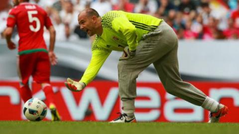 Pourquoi France-hongrie se joue en Hongrie ?