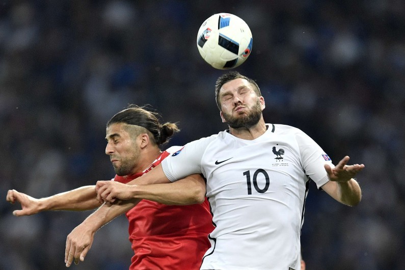Pourquoi les Allemands ont un maillot blanc ?