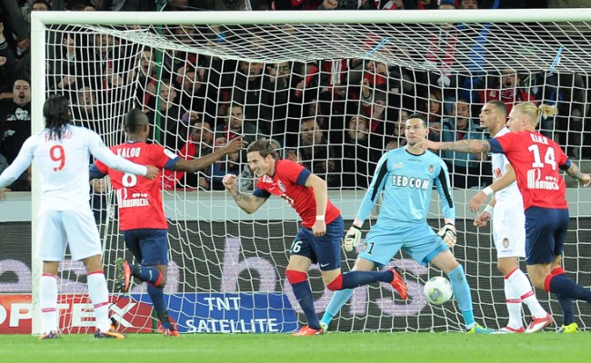 Quel est le nom du meilleur buteur de la saison 2021 2022 du LOSC ?