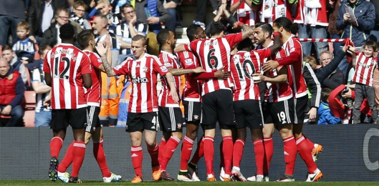 Premier League : les Saints passent bien