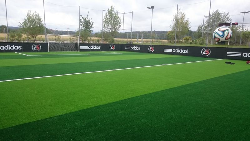 Pourquoi 5 remplacement foot ?