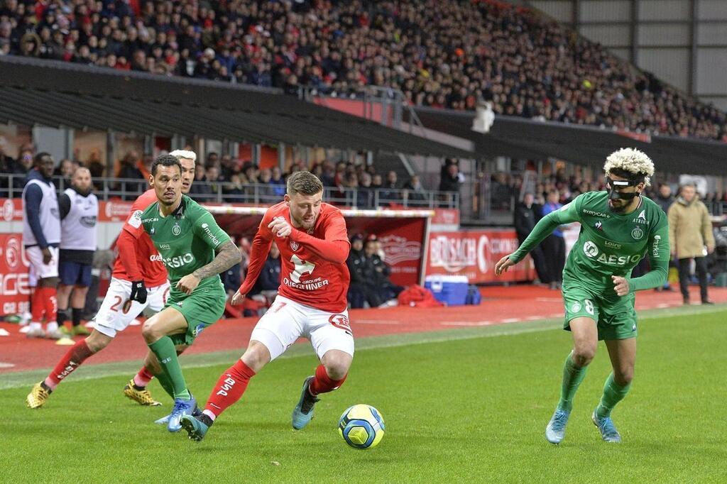 Comment Appelle-t-on les joueurs de Saint-étienne ?