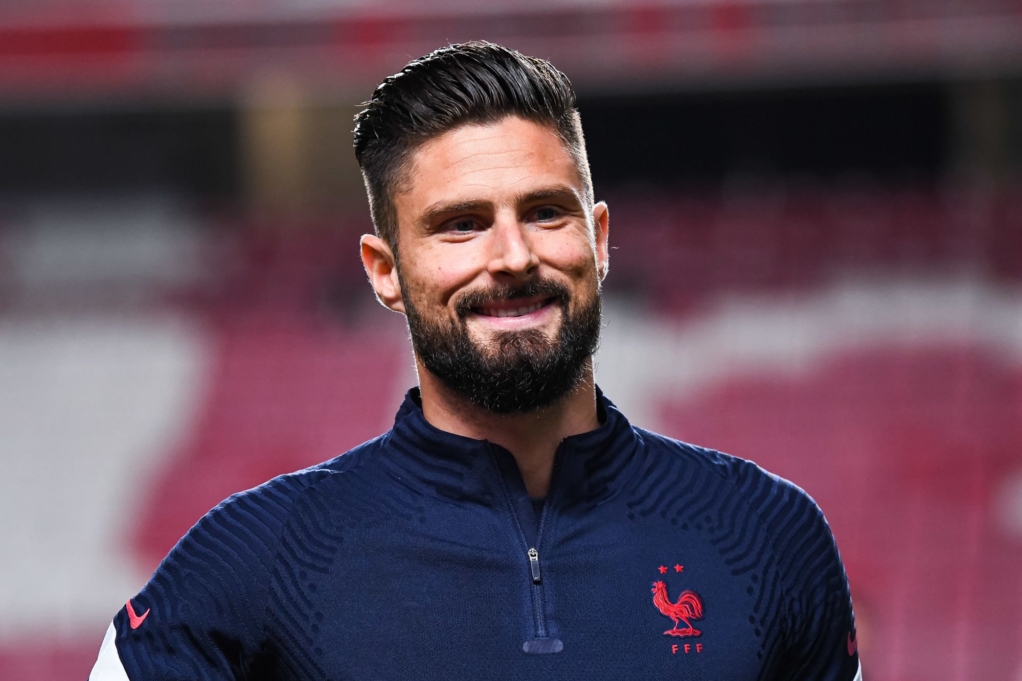 Quel âge a le joueur Giroud ?