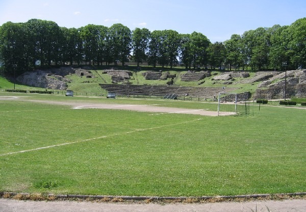 Quel est le plus vieux stade du monde ?