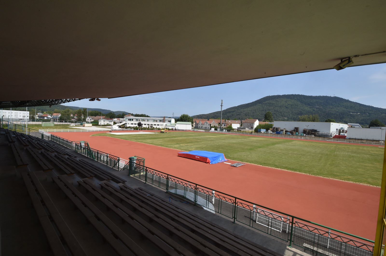 Quel est le premier club créé dans le monde ?