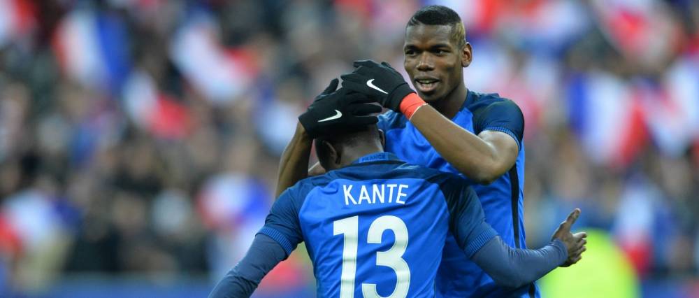 Quel est le poste de Pogba ?