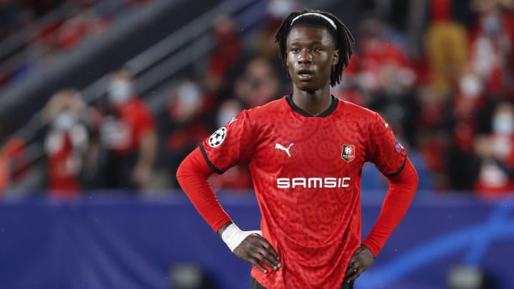 Quel est le salaire de Eduardo Camavinga ?