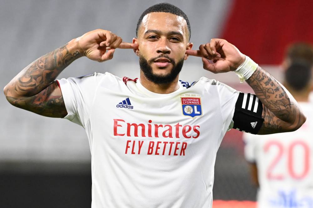 Qui remplace Memphis Depay ?