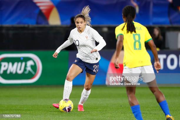 Quel est le salaire de Delphine Cascarino ?