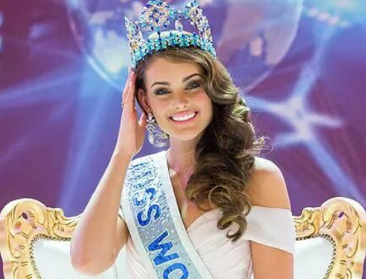 Qui est la plus belle femme de footballeur ?