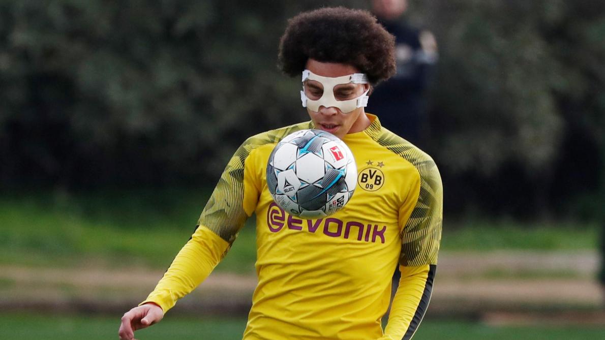 Pourquoi un joueur allemand a un masque ?