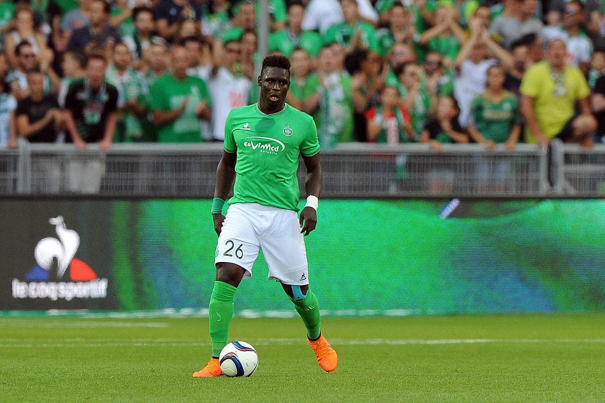 Comment s’appelle l’attaquant de Monaco ?