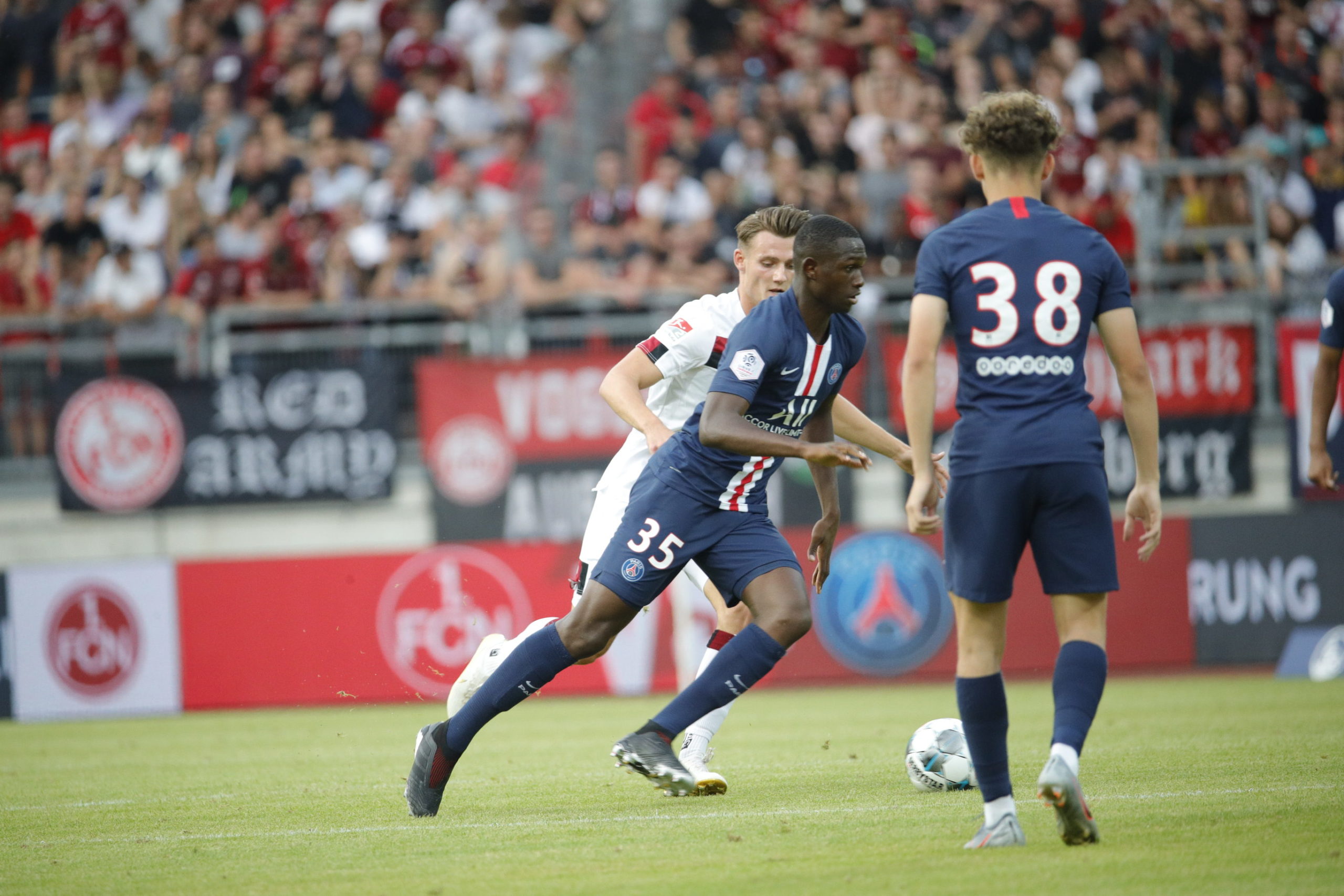 Qui a gagné entre Paris Saint-Germain et ?
