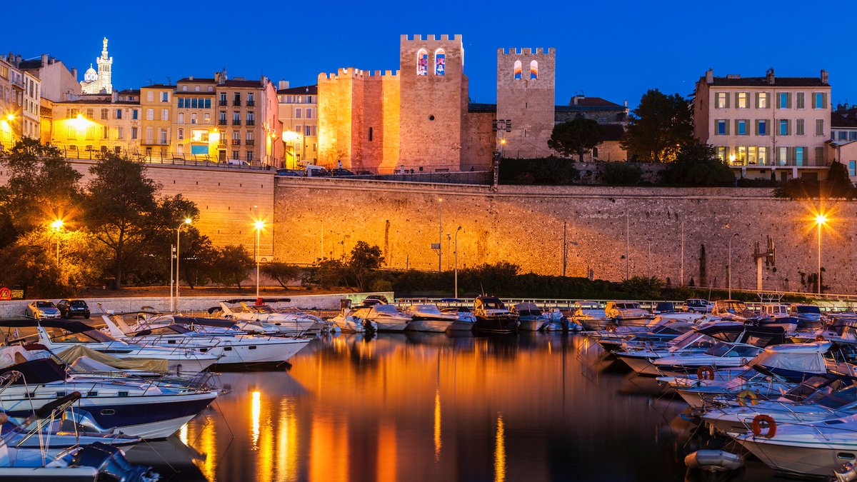 Est-ce que Paris est meilleur que Marseille ?