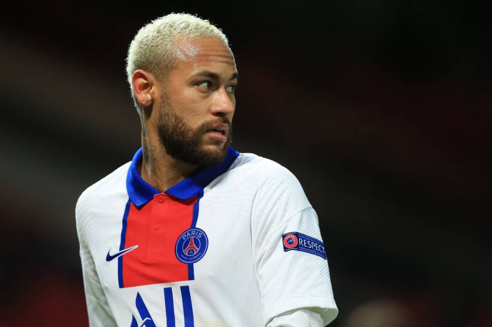 Qui a marqué les buts contre la Finlande ?