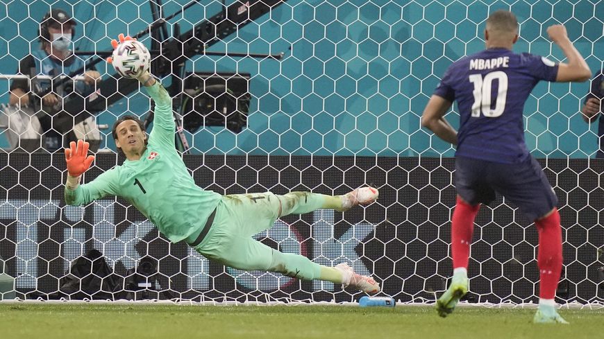 Qui a raté le penalty France vs Suisse ?