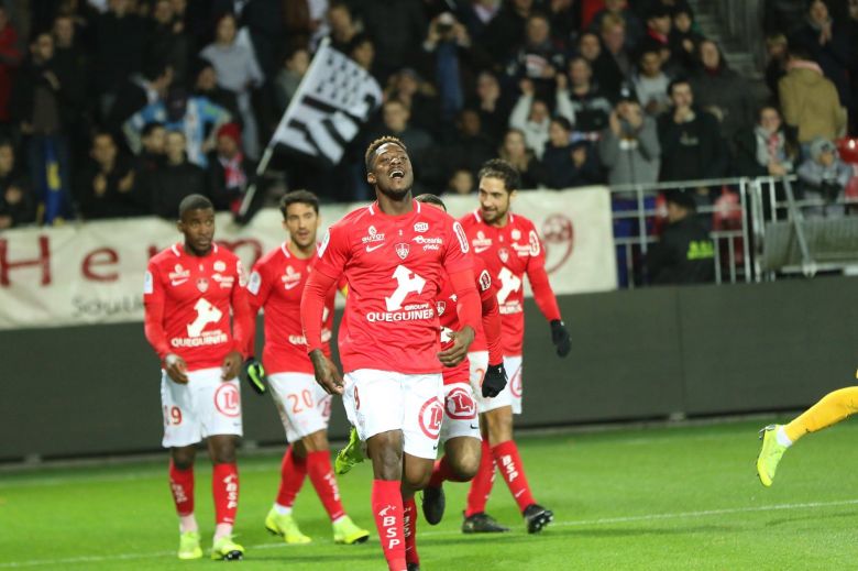 Qui a inscrit le plus de but sur une saison de Ligue 1 über Eats ?