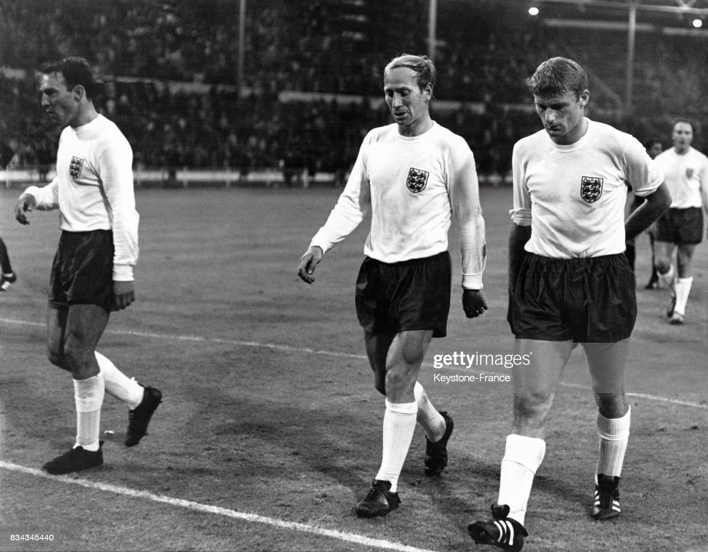 Qui a marqué le premier but Italie Angleterre ?