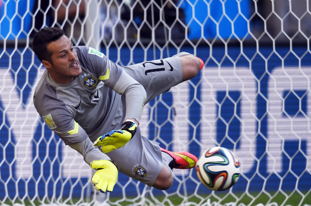 Comment s’appelle le gardien de but de PSG ?