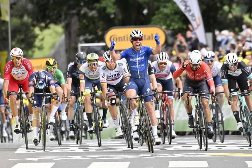 Qui commente le Tour de France sur la 2 ?