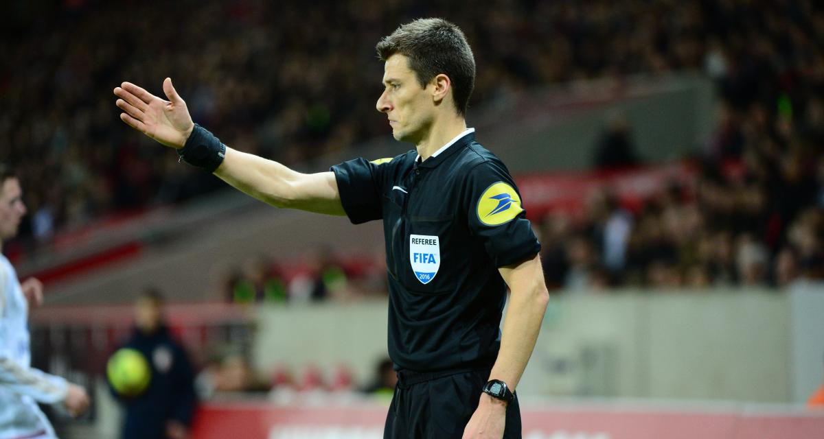Qui est l’arbitre PSG ?