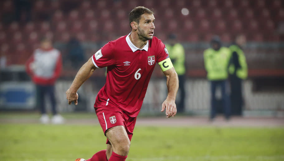 Quel est l’entraîneur qui a gagné la Ligue des Champions avec Chelsea ?