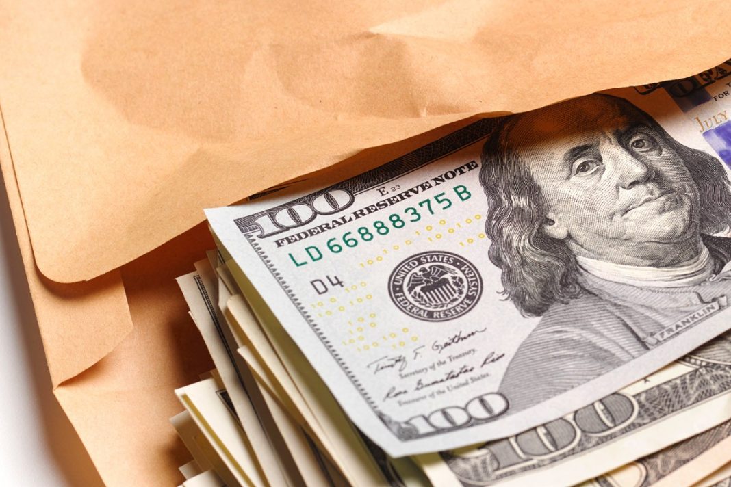 Qui est le premier milliardaire en 2021 ?