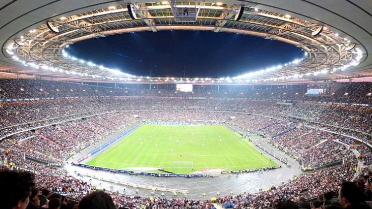 Pourquoi le PSG ne joue pas au Stade de France ?