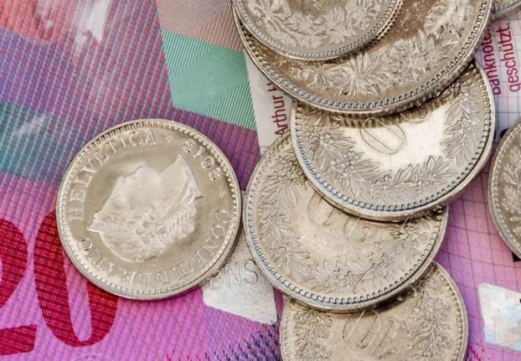 Où échanger les francs ?
