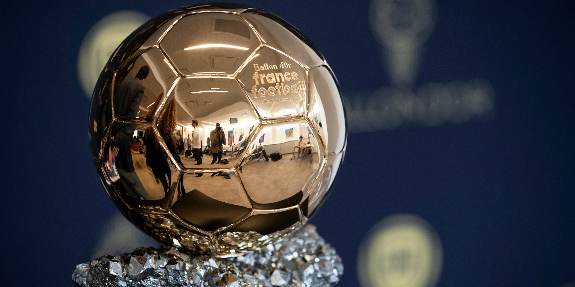 Qui décerne le Ballon d’Or ?